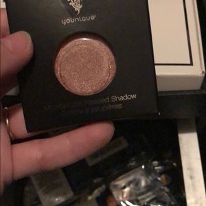 Younique eye shadow